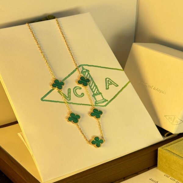 سلسال فان كليف Van Cleef